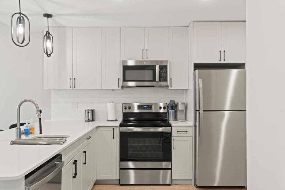 Full Kitchen