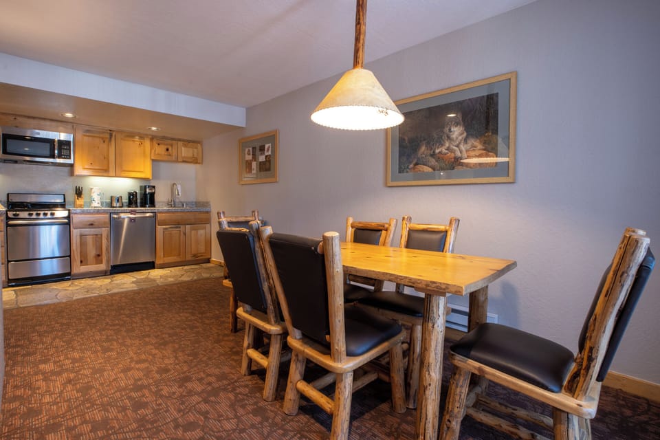 Serve up breakfasts fast with full appliances and ample counters.