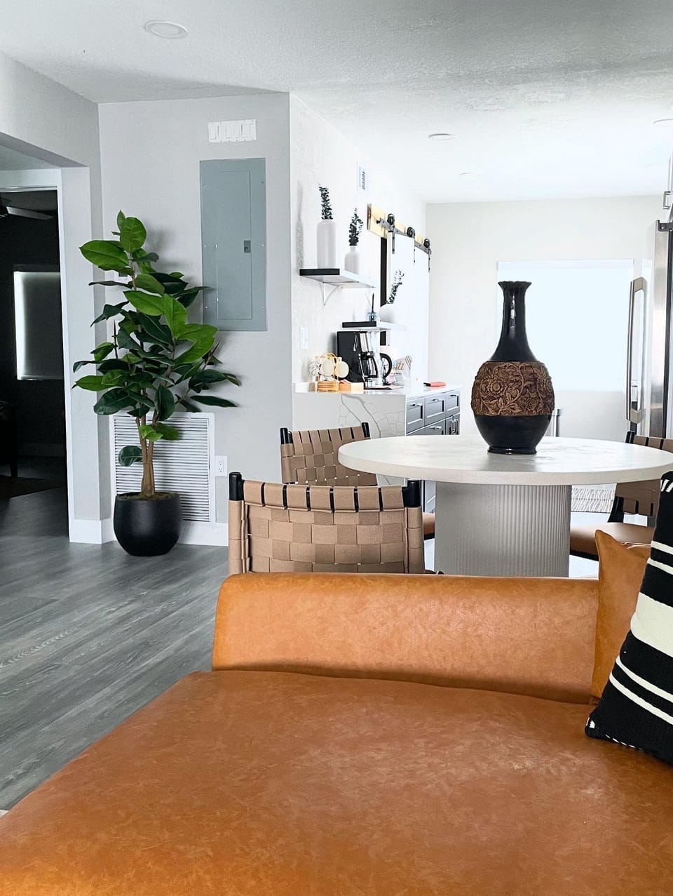 Open Floor Plan!