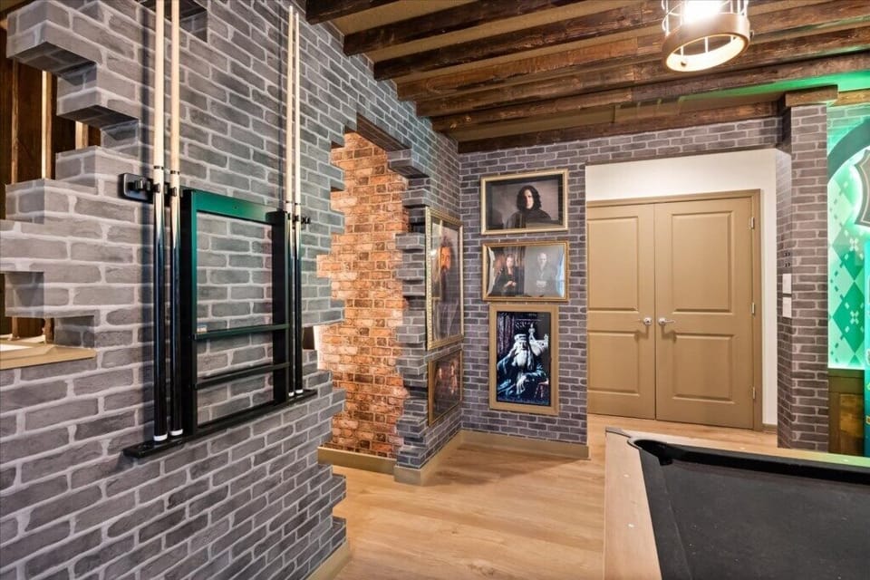 Harry Potter Themed Gaming Loft (5)