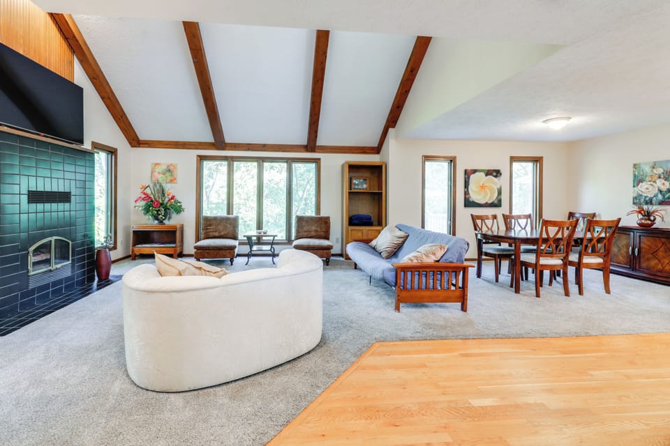 Loveland Vacation Rental | 4BR | 3.5BA | 2,500 Sq Ft | Stairs Required