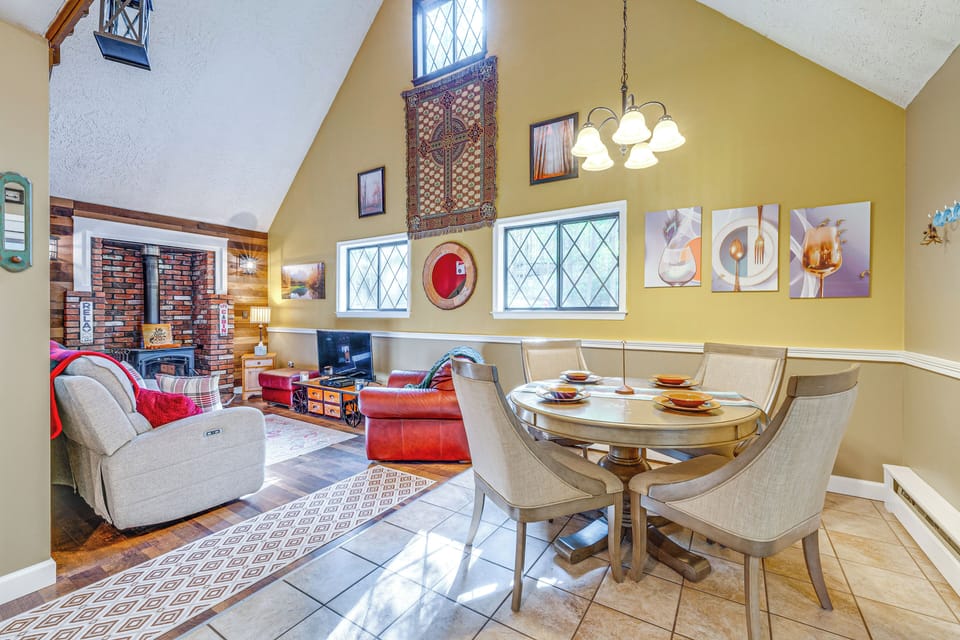 Pocono Lake Vacation Rental | 2BR | 2BA | 800 Sq Ft | 1 Step to Enter