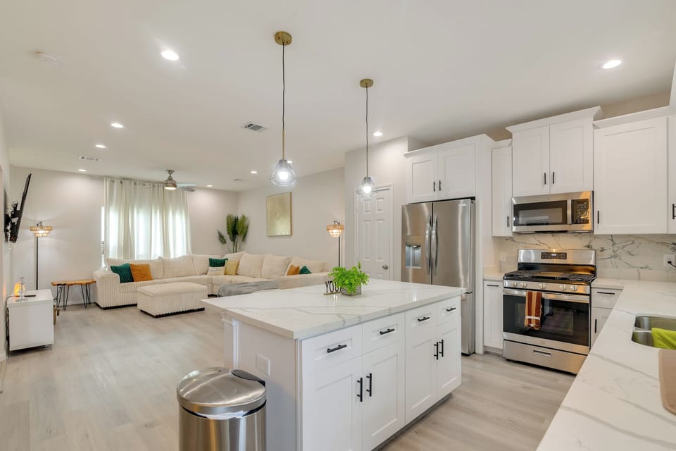 Kitchen | 1st Floor | Drip Coffee Maker | Blender | Toaster | Cooking Basics