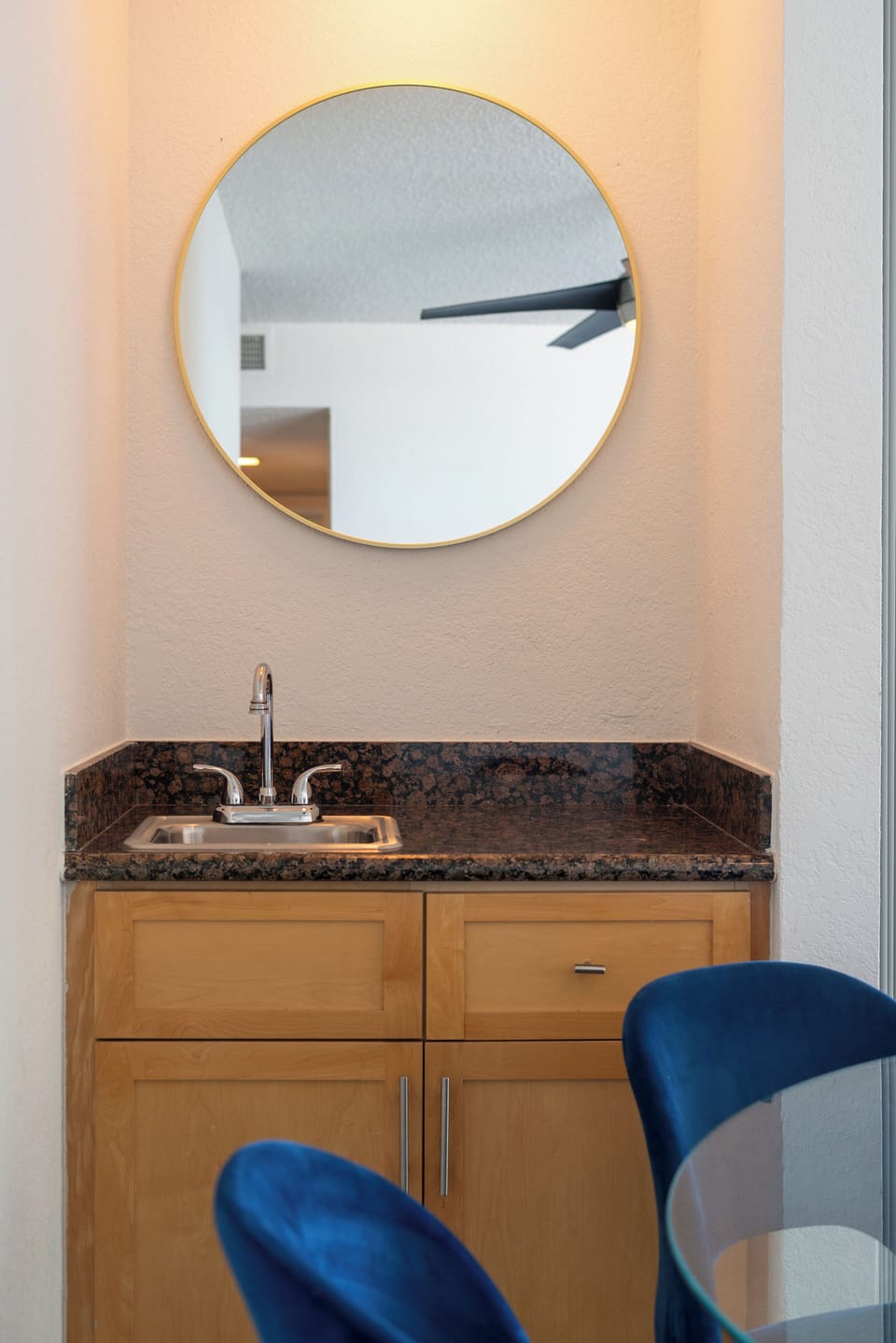 Convenient wet bar next to the dining area.