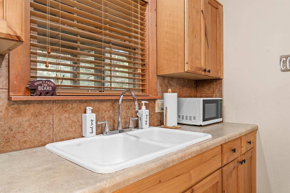 Kitchen sink