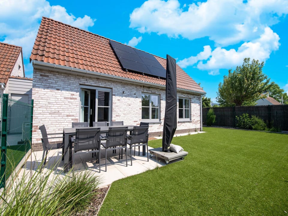 Holiday Home Exterior [summer]