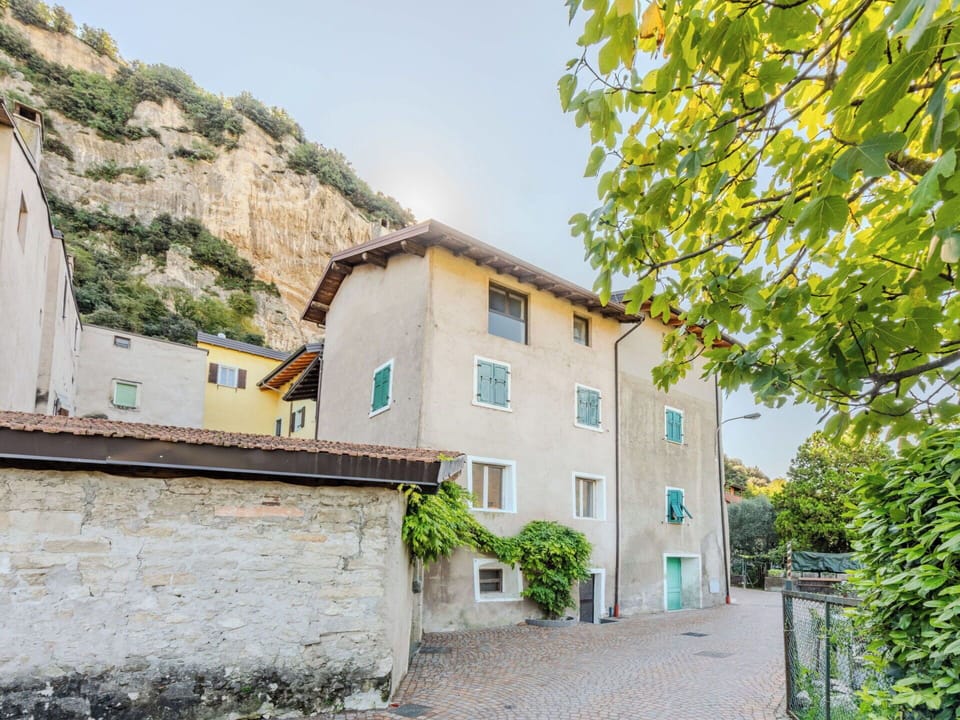 Wall, Balcony, Mountain Village