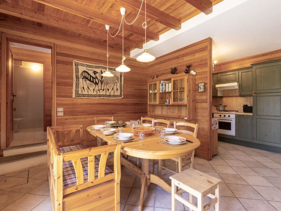 Furniture, Interior Design, Flooring, Wood, Ceiling, Floor, Kitchen & Dining Room Table, Dining Room, Light Fixture, Table