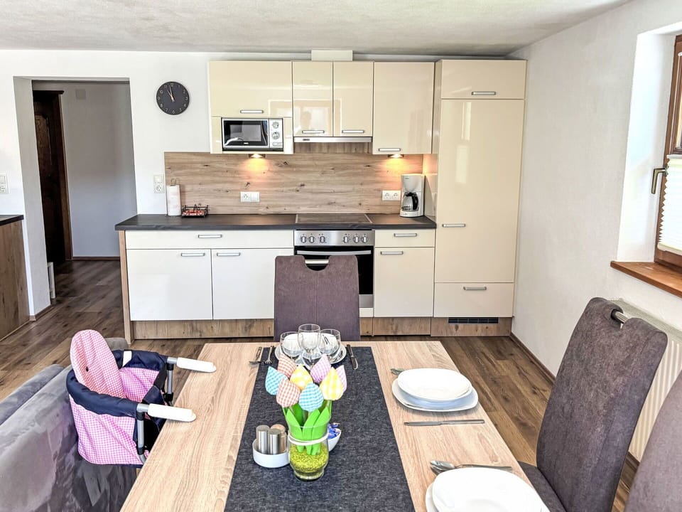 Furniture, Wood, Home, Interior Design, Apartment, Floor, Room, Wood Flooring, Wood Stain, Hardwood