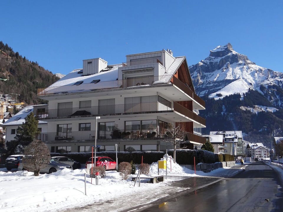 Home, Mountain Range, Snow, Slope, Hill Station, Alps, Winter, Glacial Landform, Freezing, Mountain Village