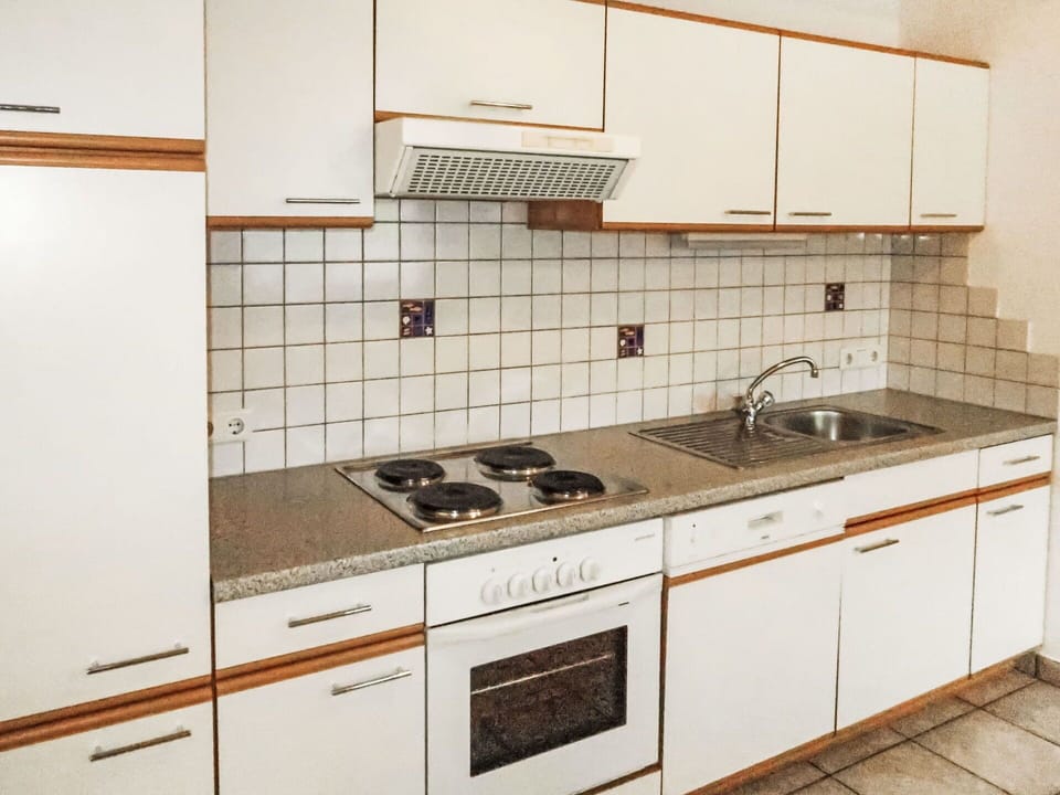 Kitchen, Countertop, Kitchen Appliance, Major Appliance, Flooring, Cabinetry, Interior Design, Kitchen Stove, Kitchen Sink, Stove