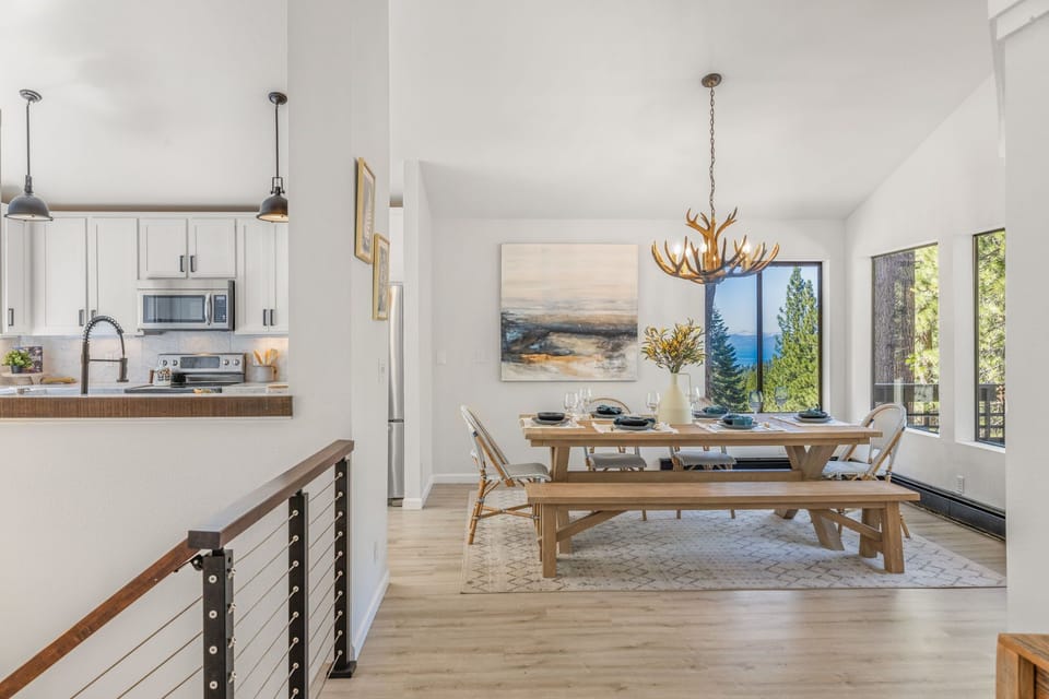 Open dining area upstairs 