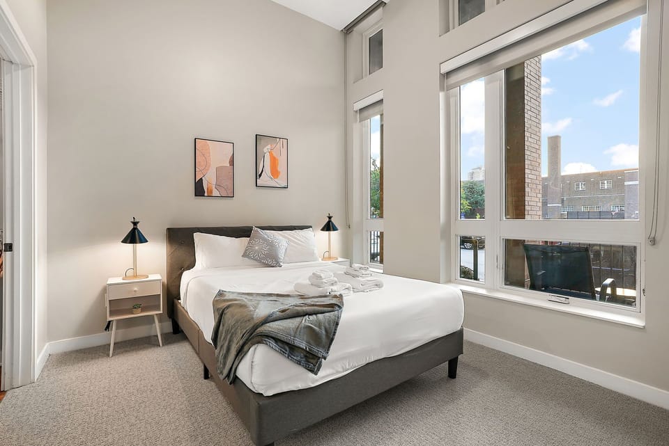 CozySuites Marquee | pool, gym #08