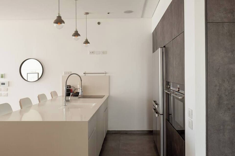 Modern bathroom design adds convenience, ensuring smooth routines supported by responsive and attentive hosting throughout.