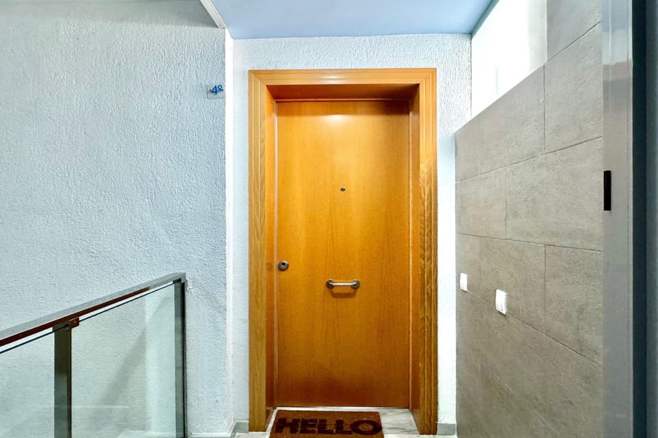 Entrance / Reception