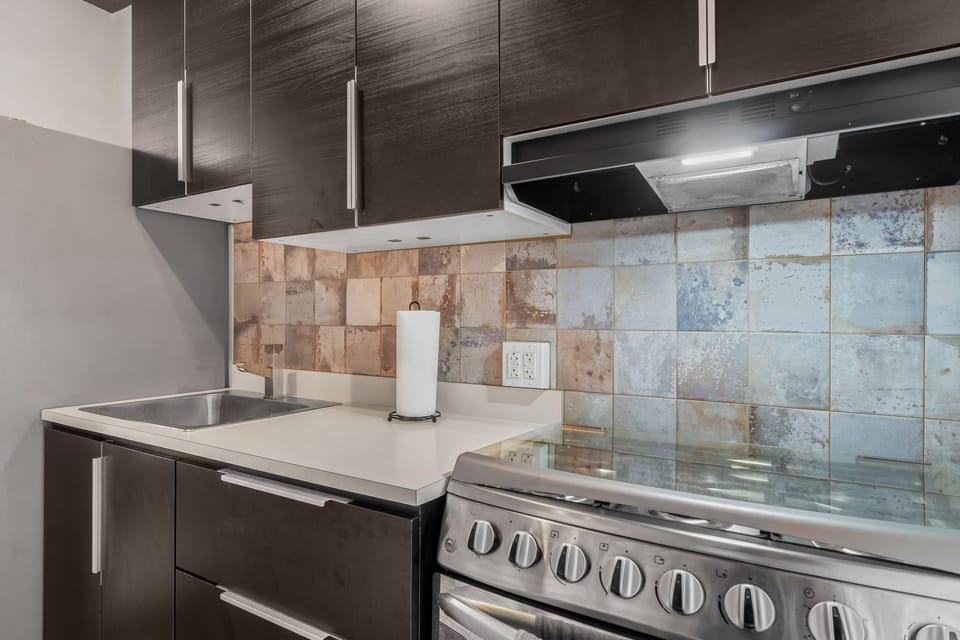 Fully equipped kitchen for easy cooking