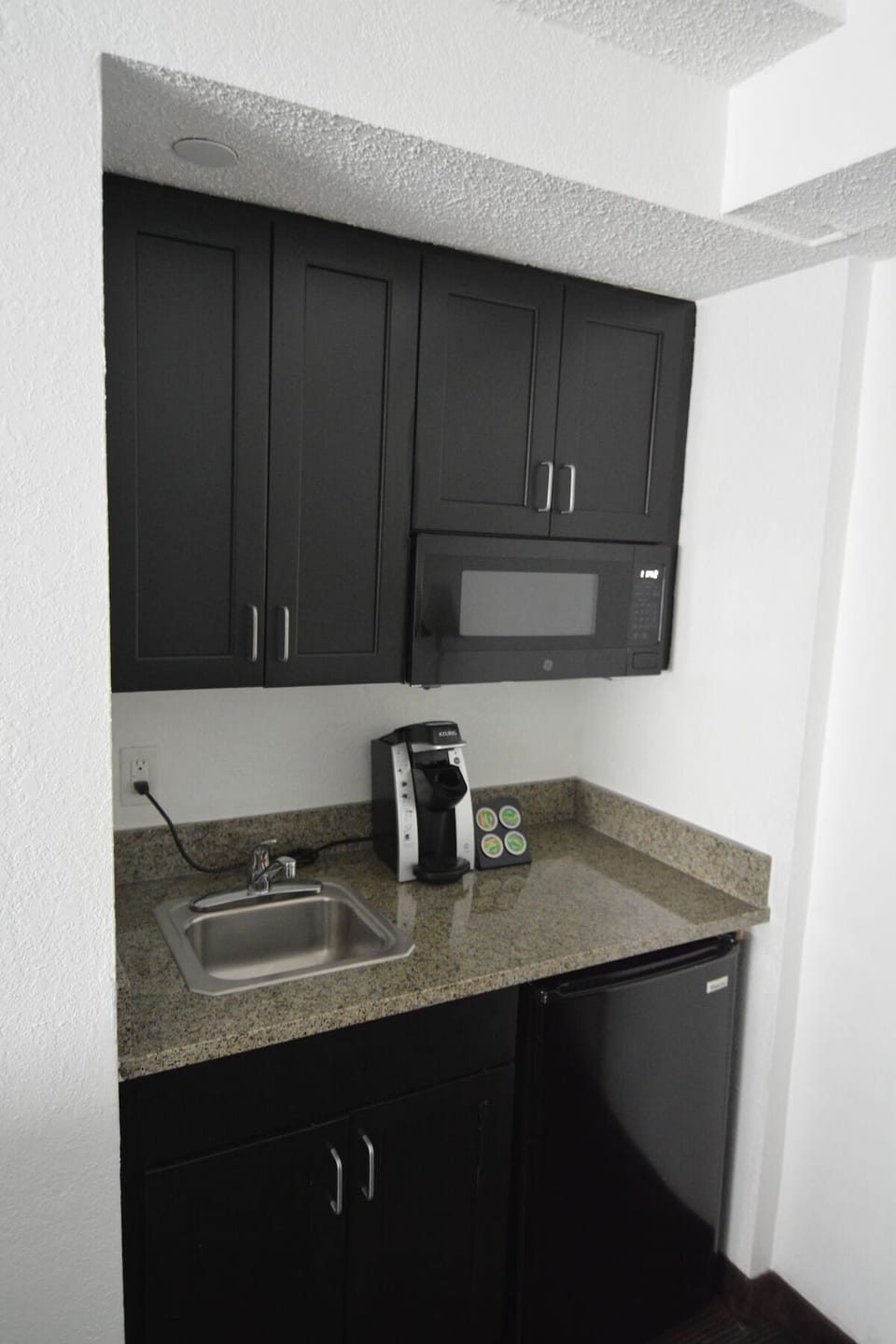 Grab a quick snack and keep drinks chilled nearby.