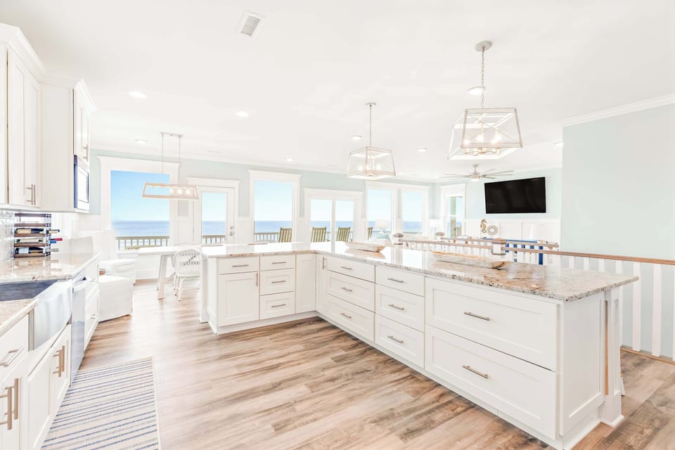 Fully Equipped Kitchen w/ Appliances, Cooking Utensils, Oven, Microwave, Stove, Sink, and Much More