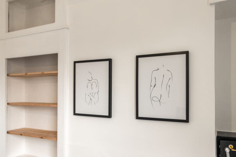 Modern décor with wall art