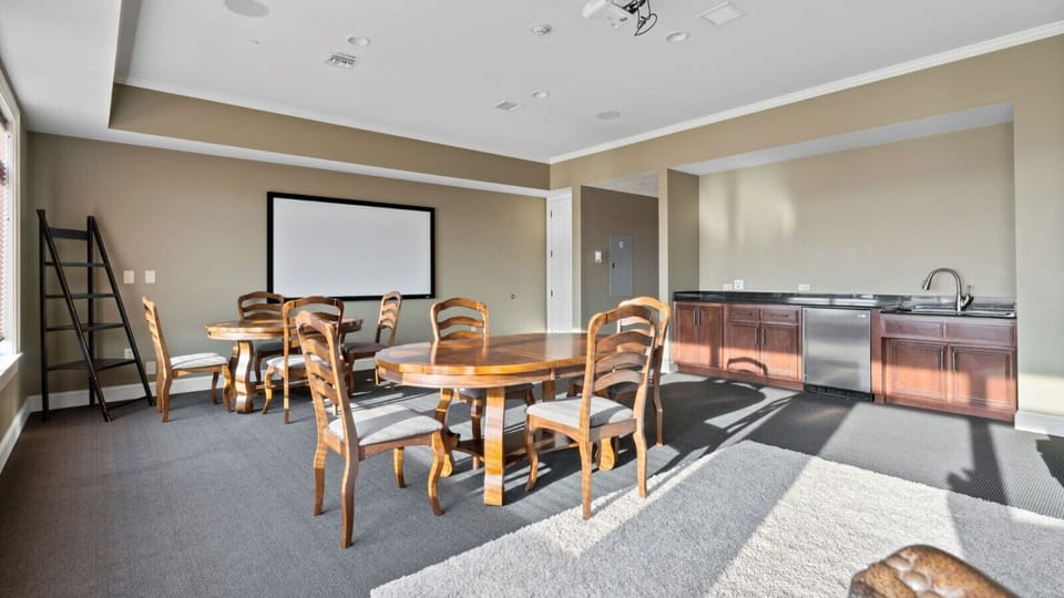 Business center and coworking spaces for remote work