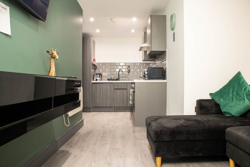 Kitchen and lounge