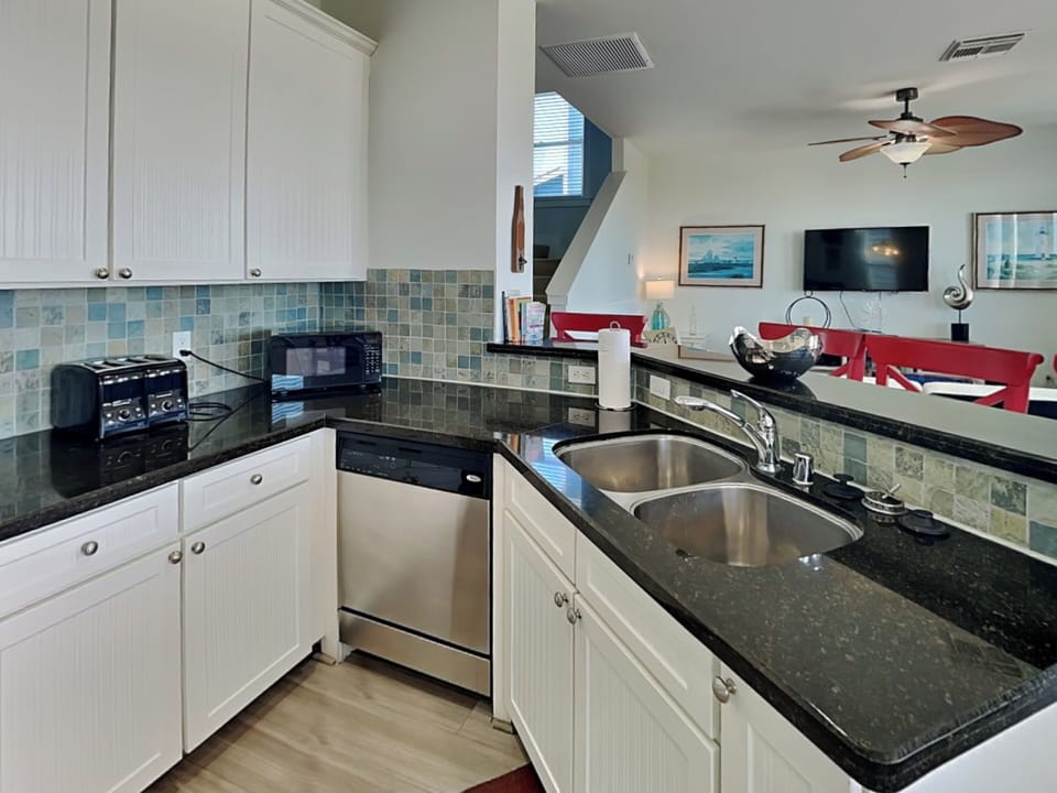 Kitchen - Stainless Appliances, Dishwasher - First Level