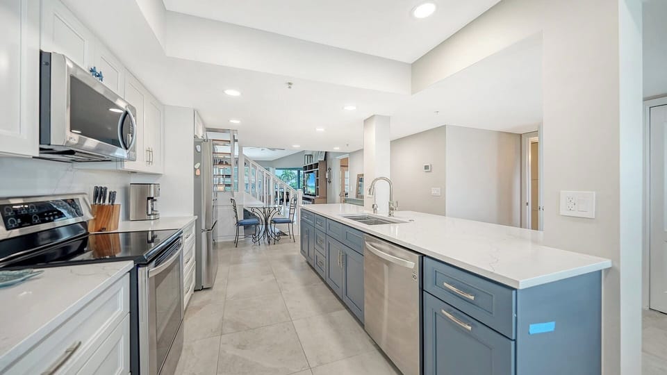 Beautifully Appointed with Stainless appliances