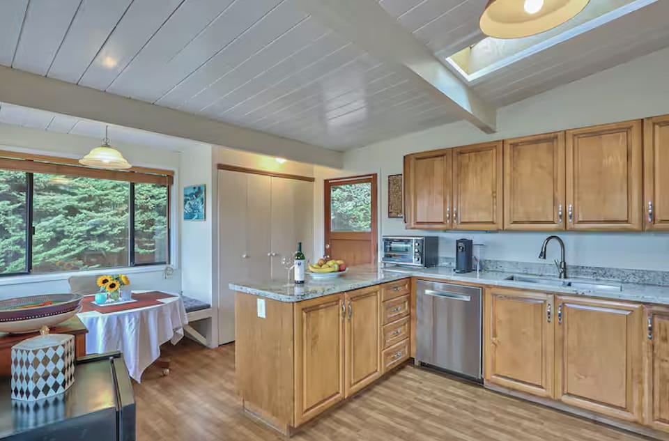 Kitchen and small dining area.