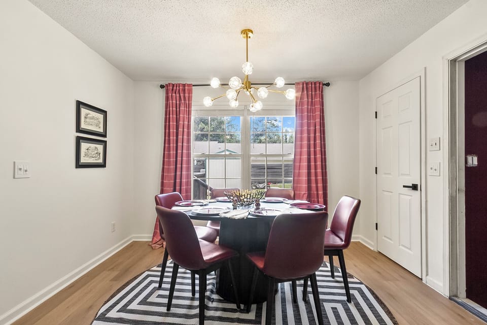 Dining with extra seating