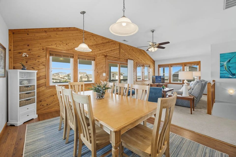 Top-Level Dining Room with Table (seats 8)