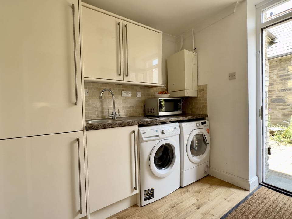 Utility Room and back door Heather House Holiday Cottage, Padstow, North Cornwall