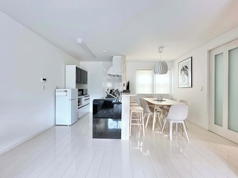 Kitchen & Dinning 
