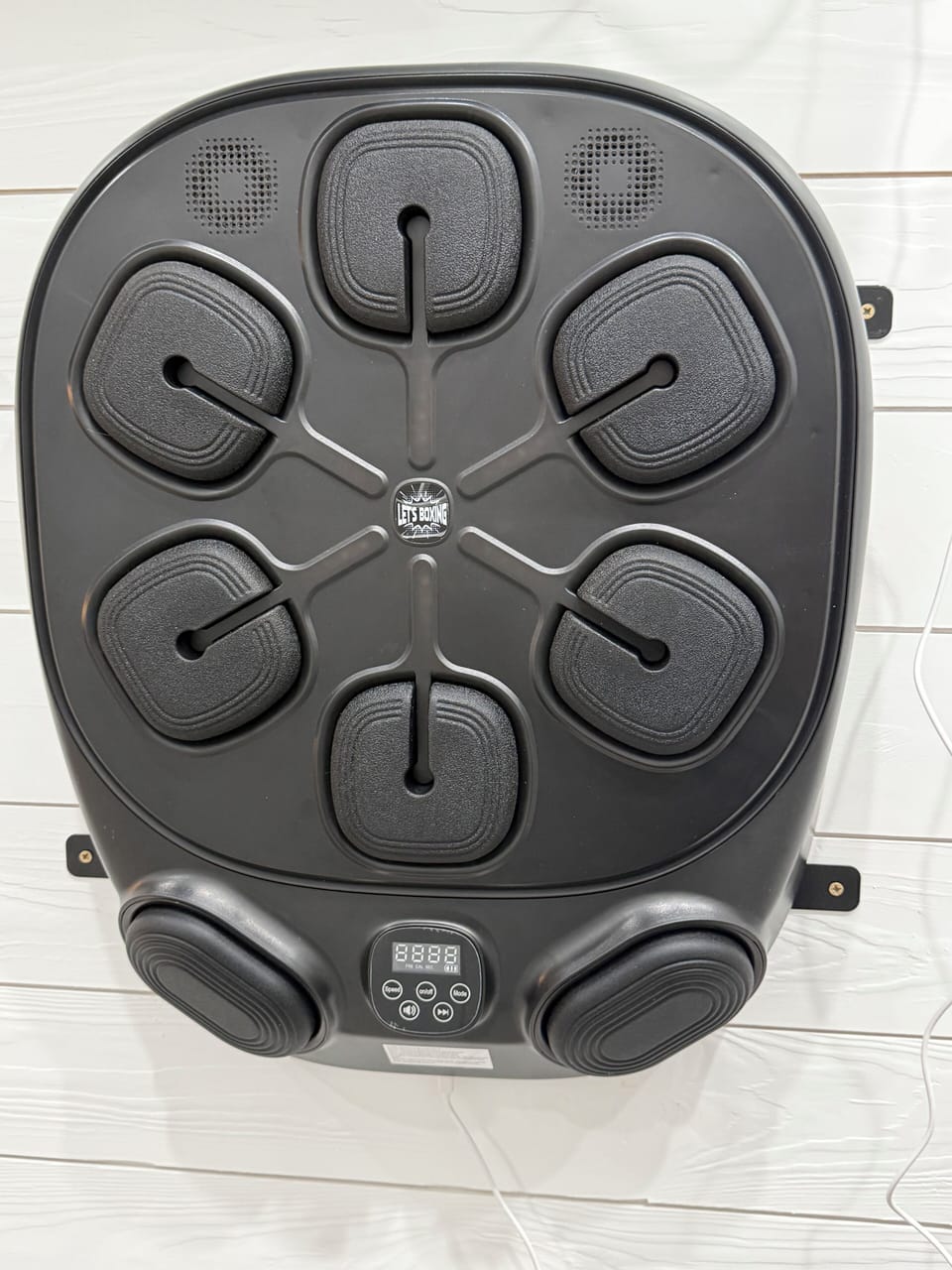 Music boxing training machine