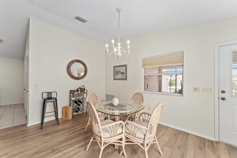 Formal Dining for 4x