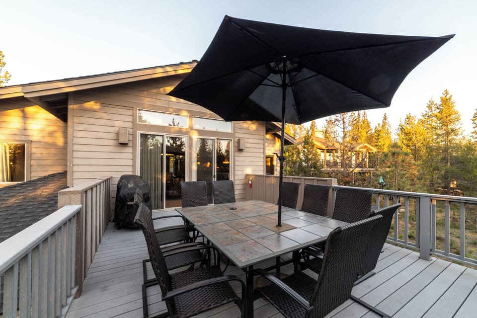 Yellow Pine 32 - Upstairs Deck with BBQ