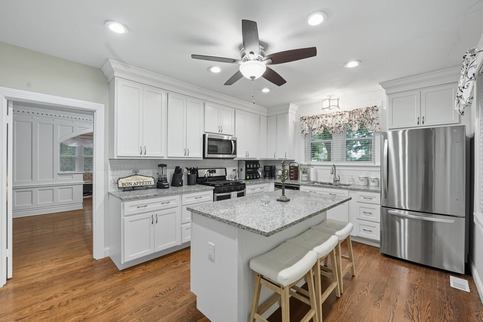 Indoors, Kitchen, Appliance, Ceiling Fan, Microwave