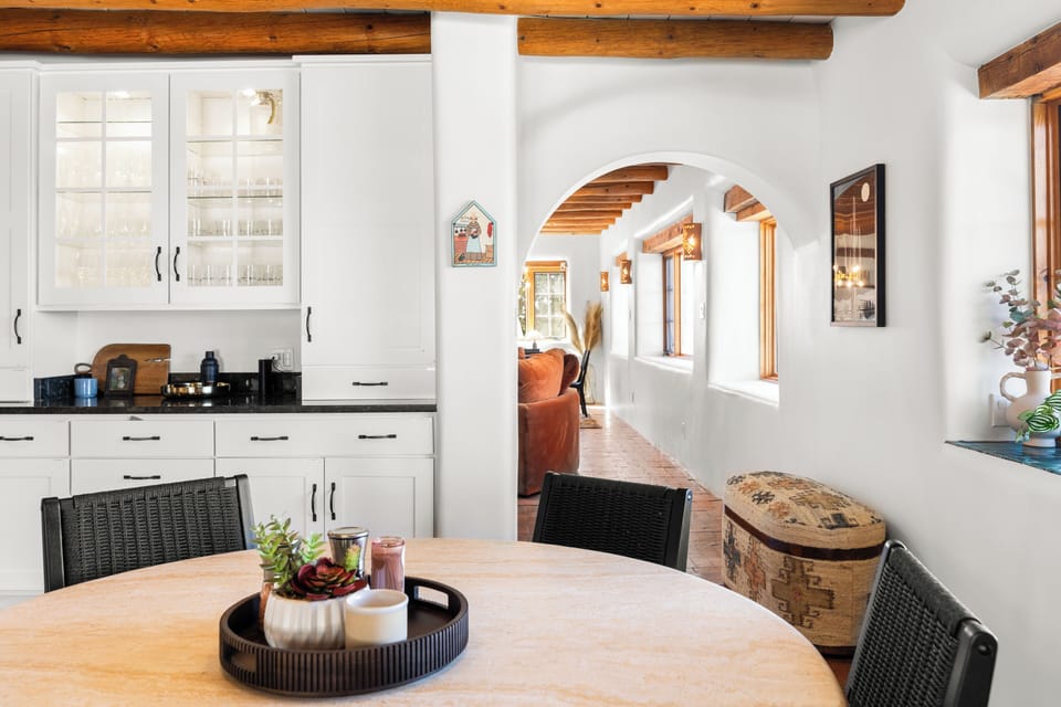 Full kitchen