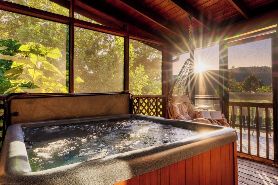 Indoor spa tub