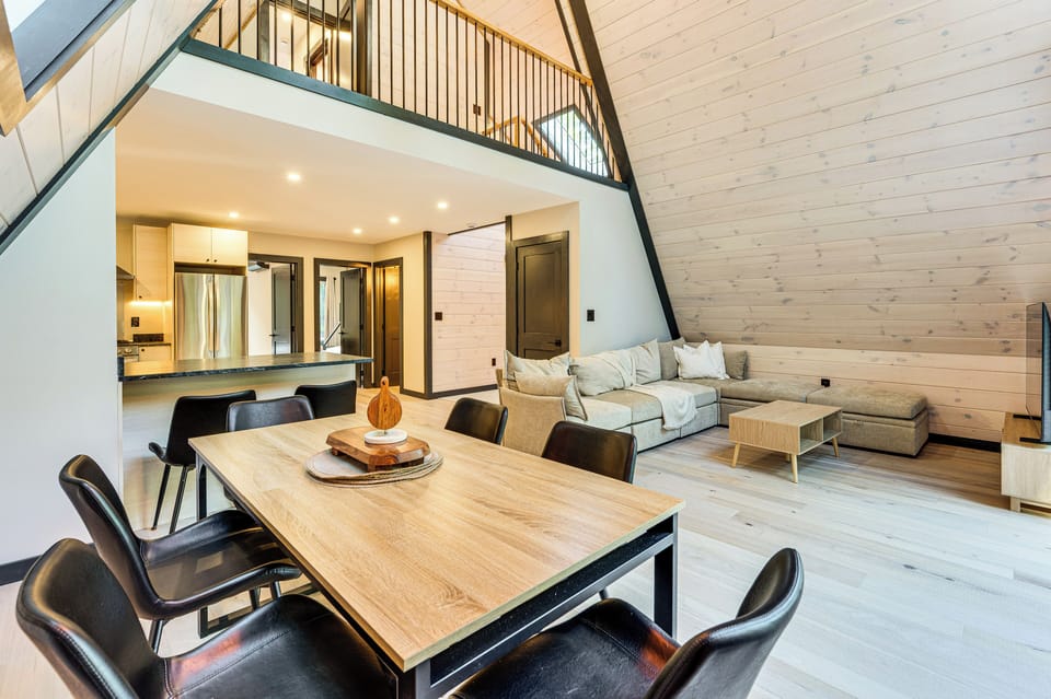 Dining Area | Living Room | 1st Floor