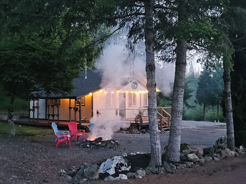 Campfire. Firewood provided. Allowed, unless fire dept places a fire ban.