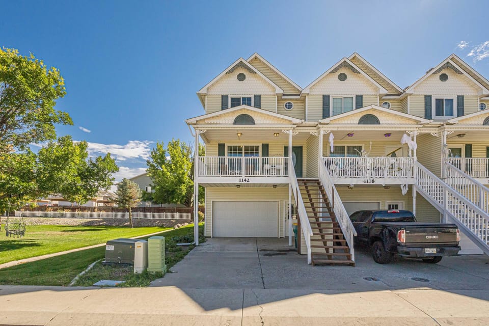 Can a house flirt? Because this one’s definitely trying.