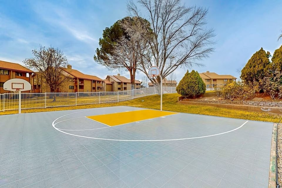 Sport court
