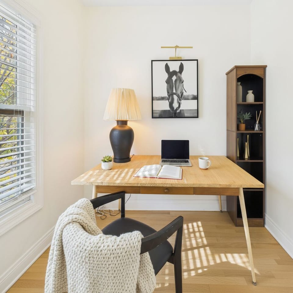 Private space to finish some last-minute work, take a work meeting, or start a study using our ultra-fast 5GB internet.  