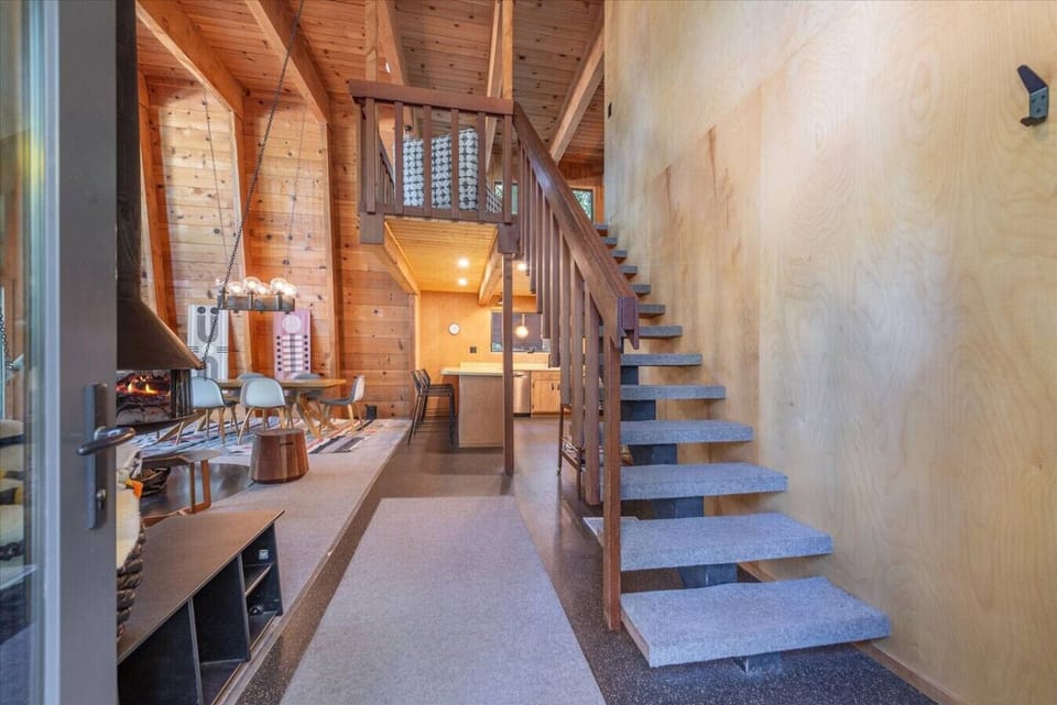 Entry / Stairs leading to Upper Level.