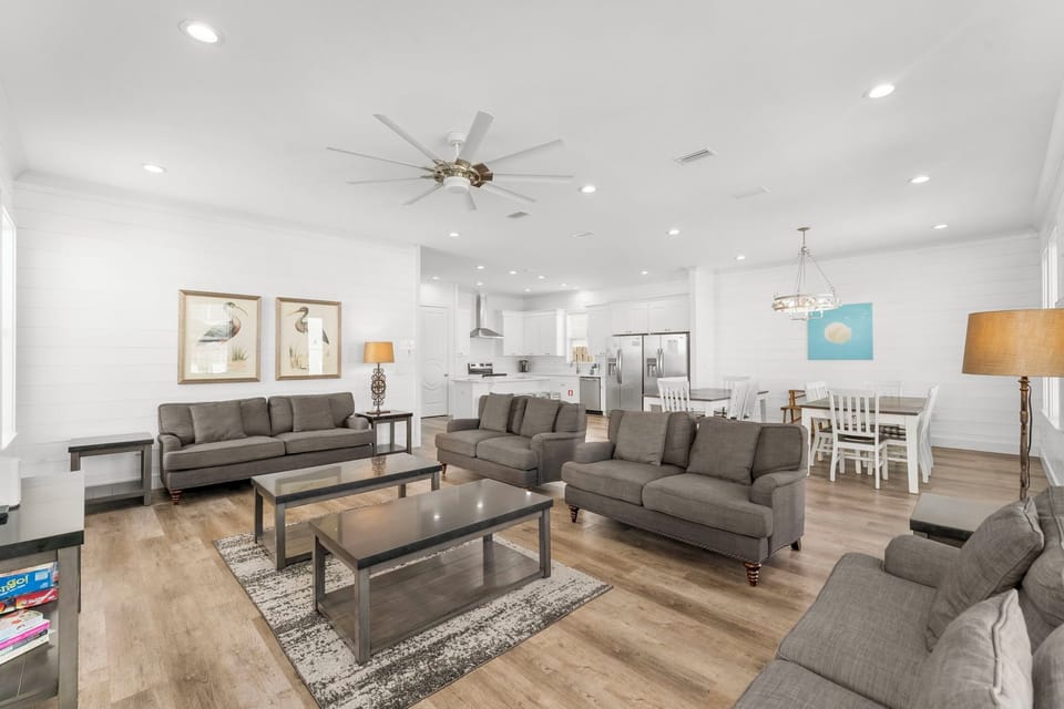 Living Area On 1st Floor