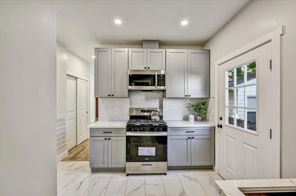 Modern kitchen