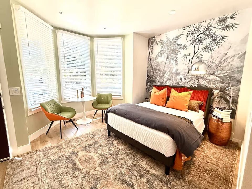 Queen bed