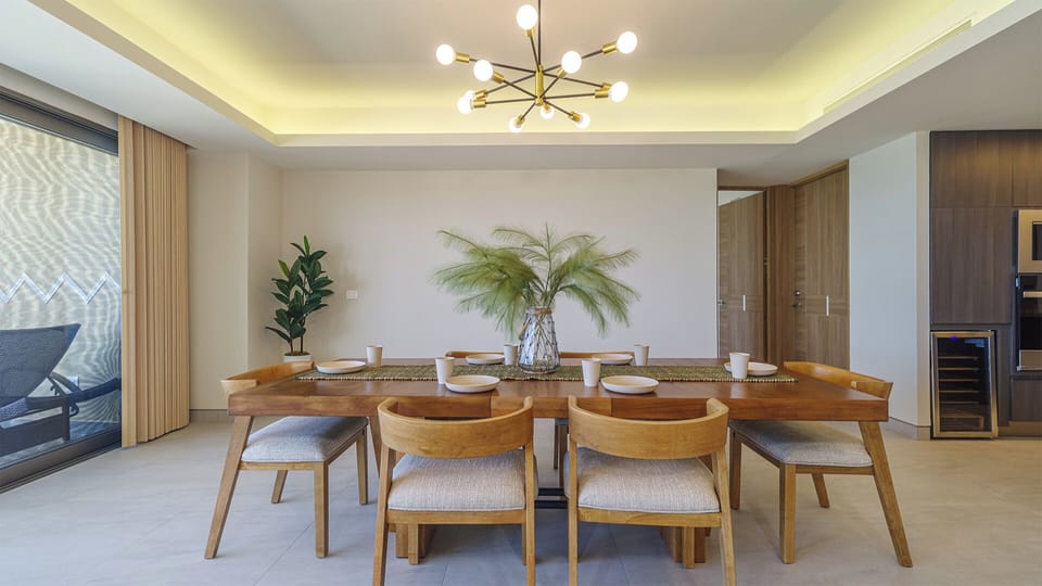 dinner table seats six