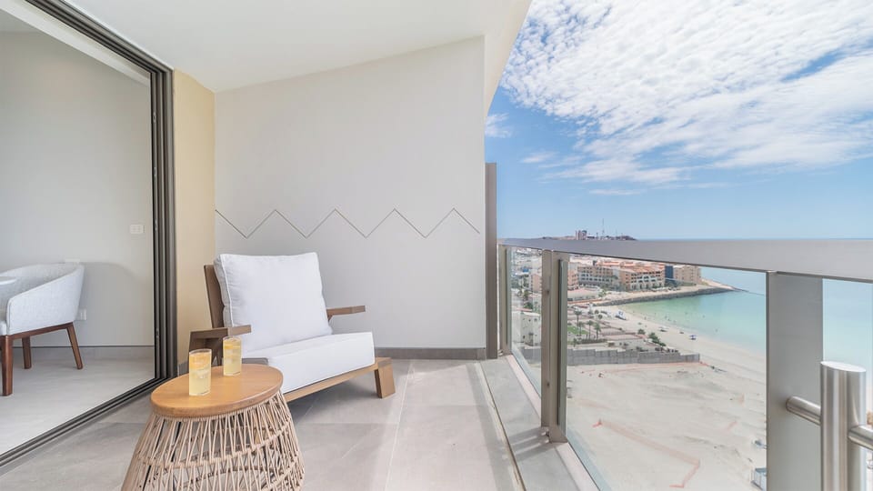 balcony and views
