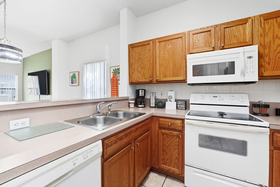Fully equipped kitchen for easy meals